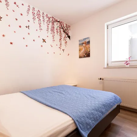شقة Apartma Senicica
